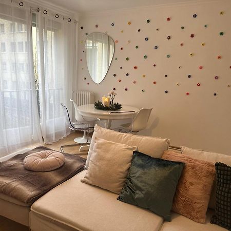Cozy 3 Bedroom Apartment Dans Republique París Exterior foto